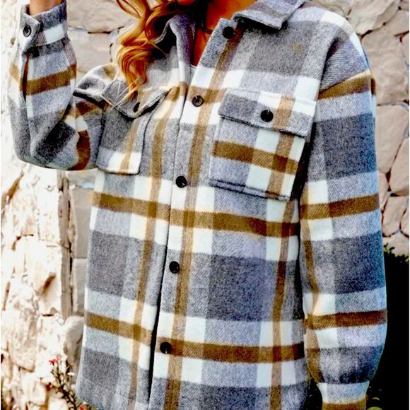 Boutique NEW Shacket Flannel Gray Plaid Oversized Pocket Trucker Shirt-Small - Picture 1 of 15